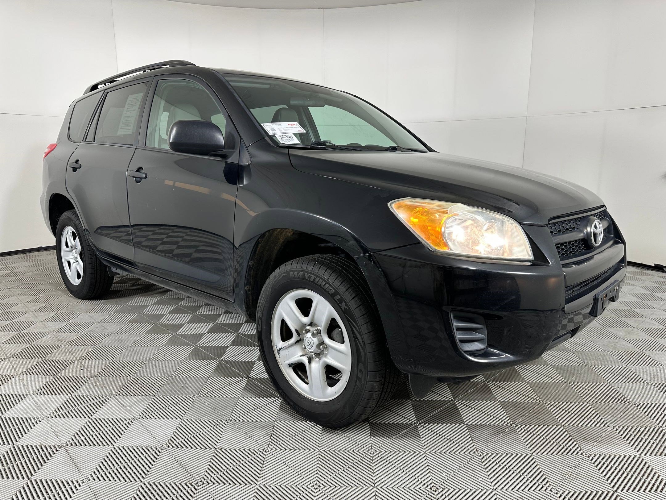 Used 2011 Toyota RAV4 2WD w/ Base L4 Extra Value Pkg image 6