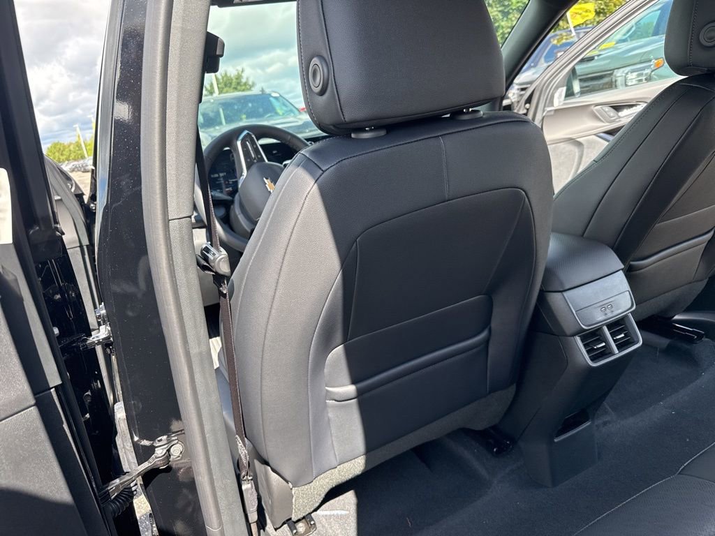 New 2026 Chevrolet Equinox LT w/ Convenience Package II image 21