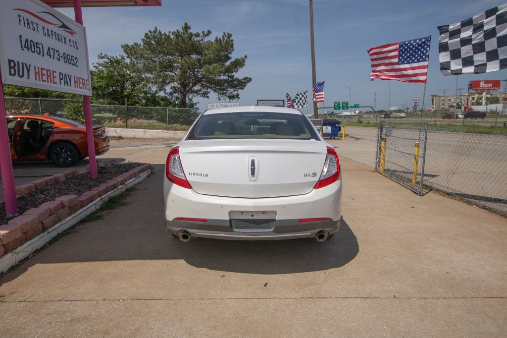 Used 2013 Lincoln MKS FWD image 9