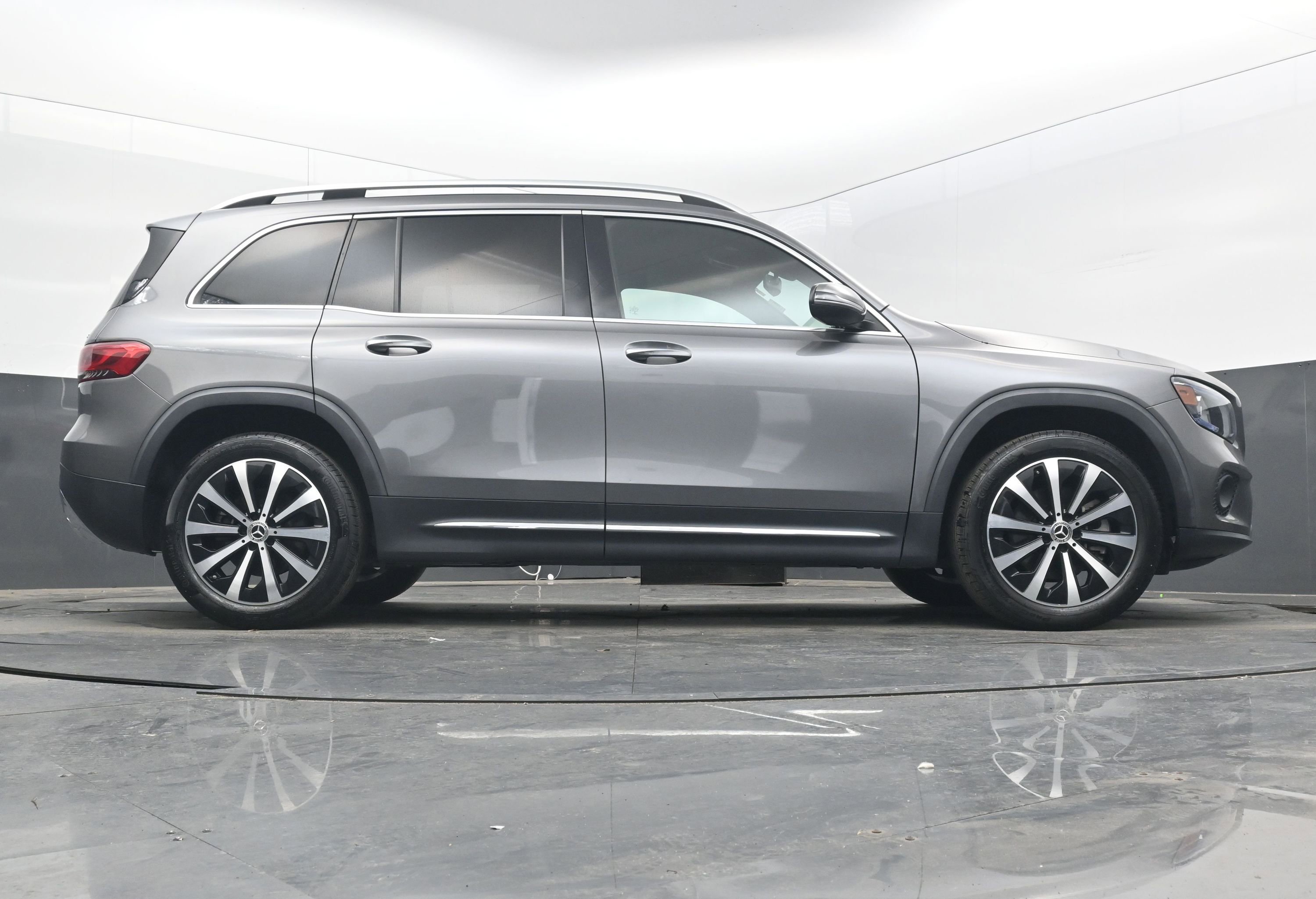 Used 2023 Mercedes-Benz GLB 250 GLB 250 image 29