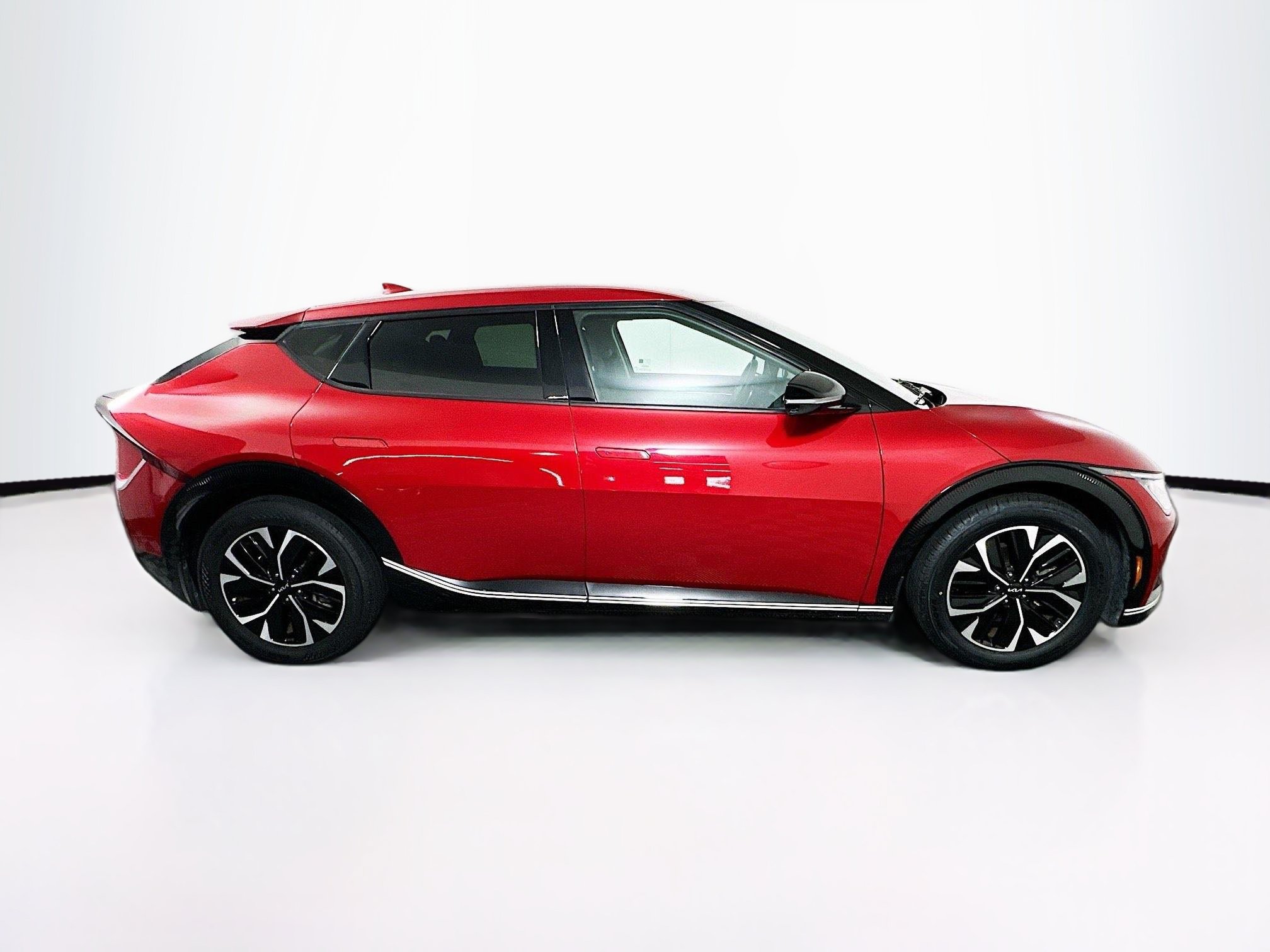 Used 2023 Kia EV6 Wind RWD image 10