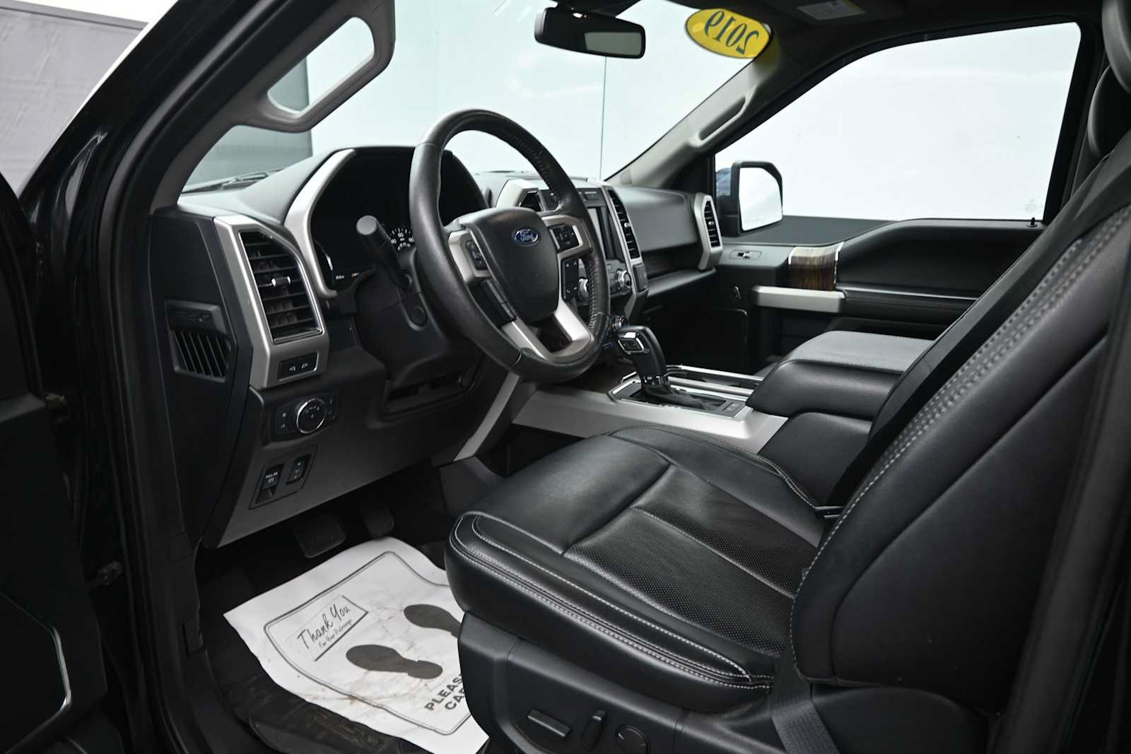 Used 2019 Ford F150 Lariat w/ Equipment Group 502A Luxury AWD/4WD image 11