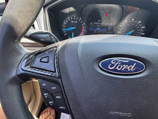 Used 2016 Ford Fusion SE image 34