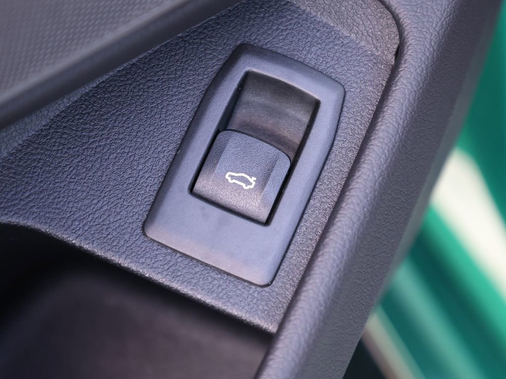 Used 2024 BMW M3 Competition w/ Executive Package RWD image 18