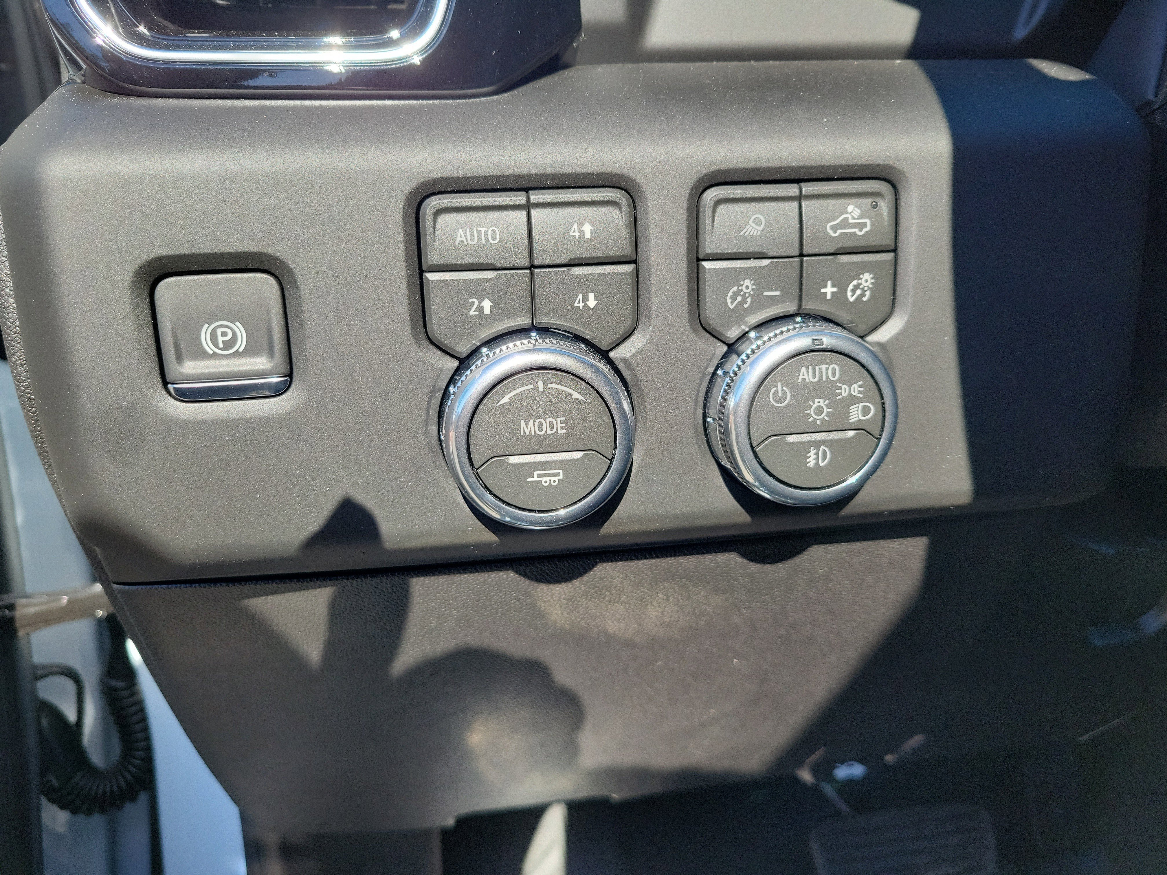 New 2026 GMC Sierra 2500 Denali Ultimate AWD/4WD image 29