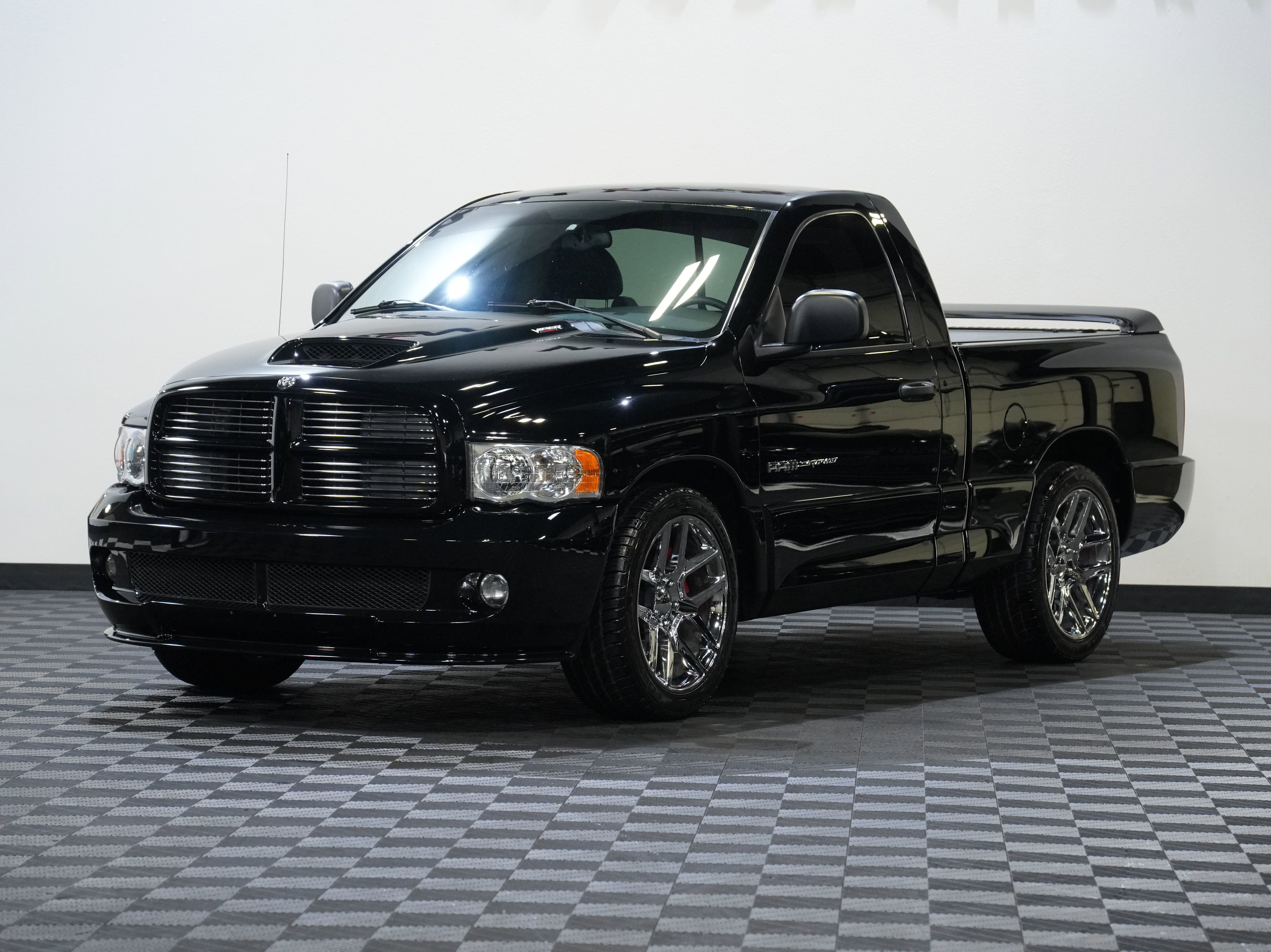 Used 2005 Dodge Ram 1500 Truck 2WD Regular Cab image 3