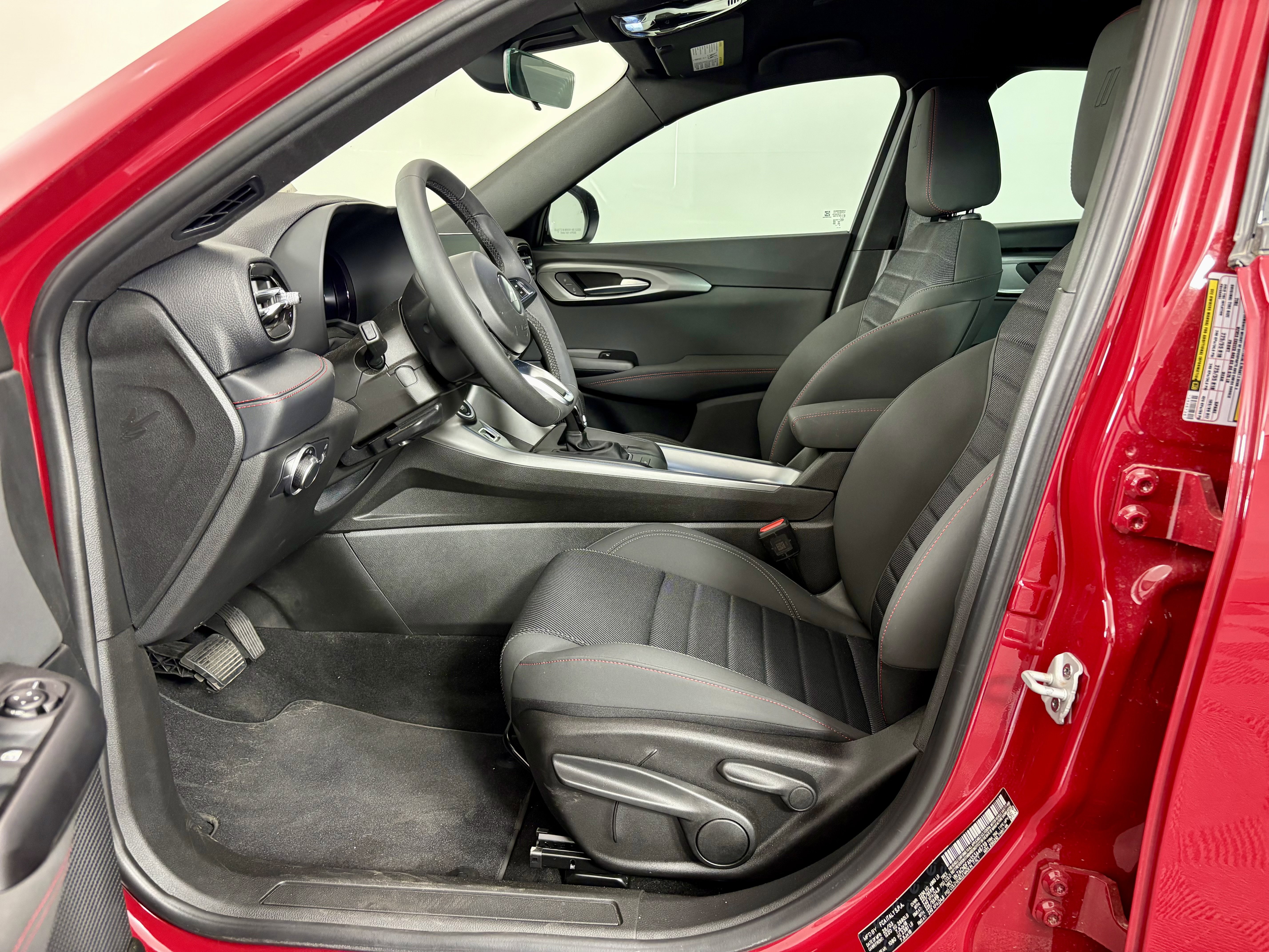 New 2025 Dodge Hornet GT w/ GT Blacktop Package image 12