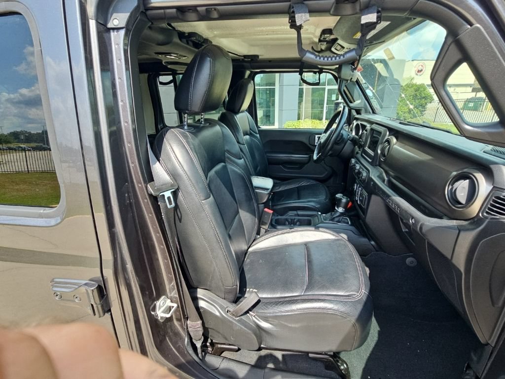 Used 2018 Jeep Wrangler Unlimited Sport S AWD/4WD image 22