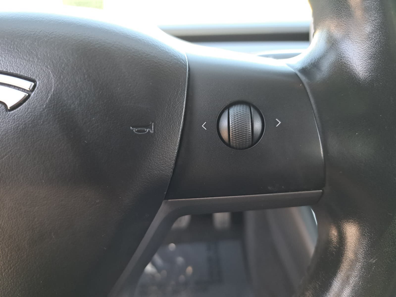 Used 2018 Tesla Model 3 Long Range AWD/4WD image 18