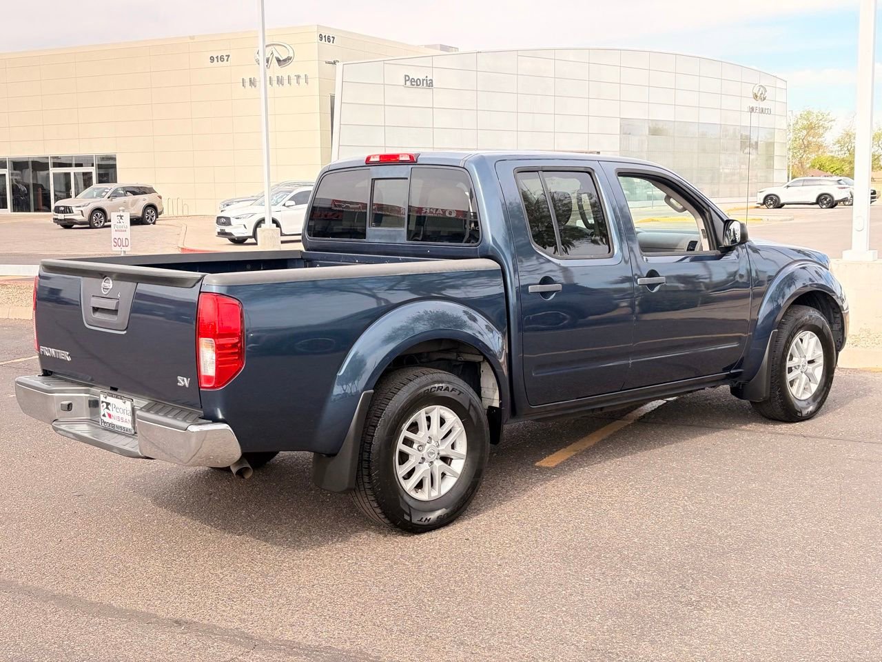 Used 2018 Nissan Frontier SV RWD image 8