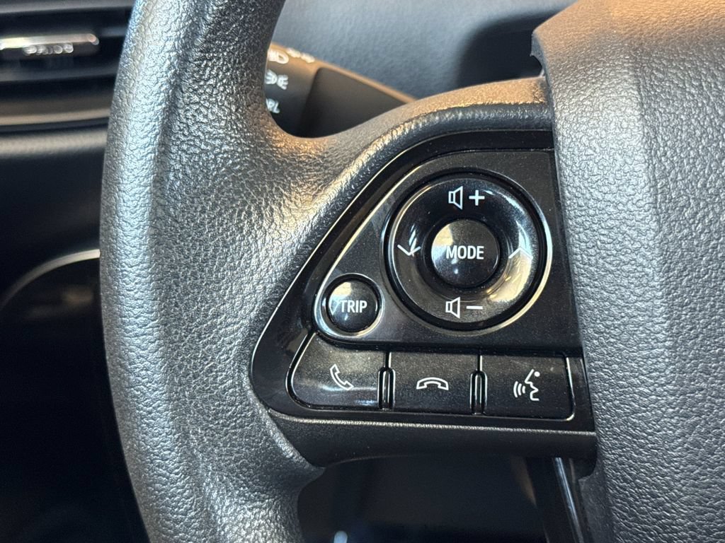 Used 2022 Toyota Prius LE FWD image 29