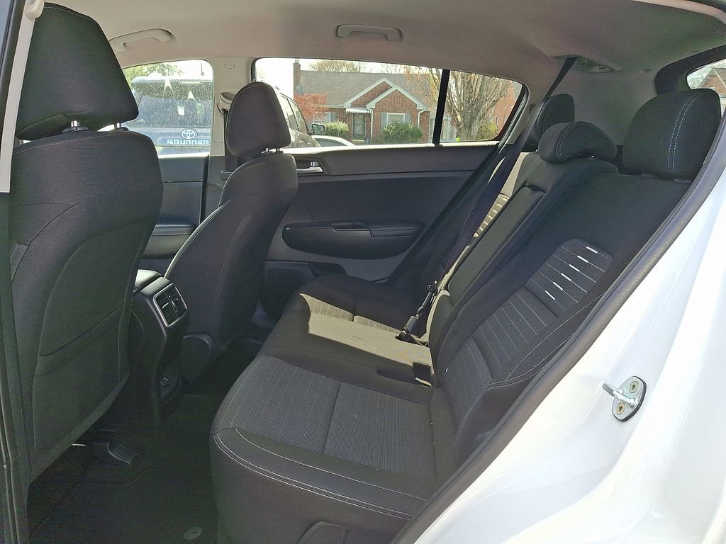 Used 2018 Kia Sportage LX image 12