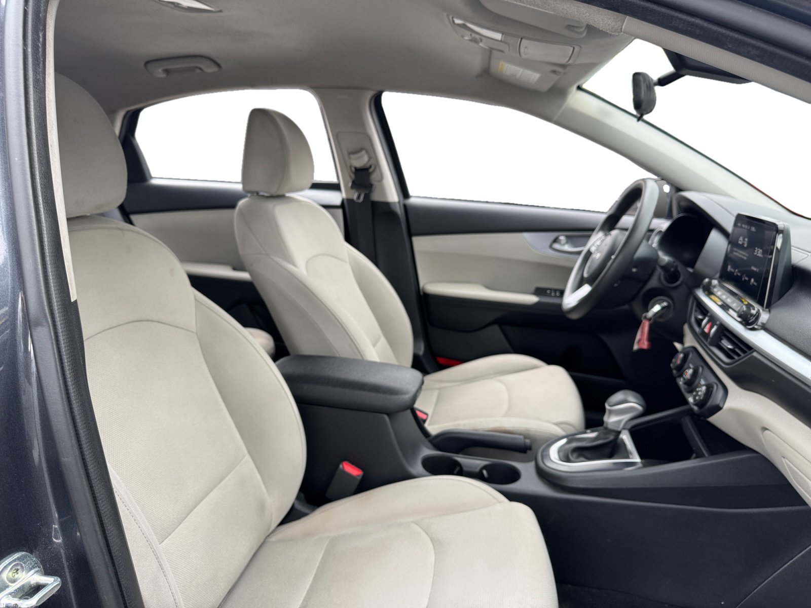 Used 2022 Kia Forte LXS FWD image 15