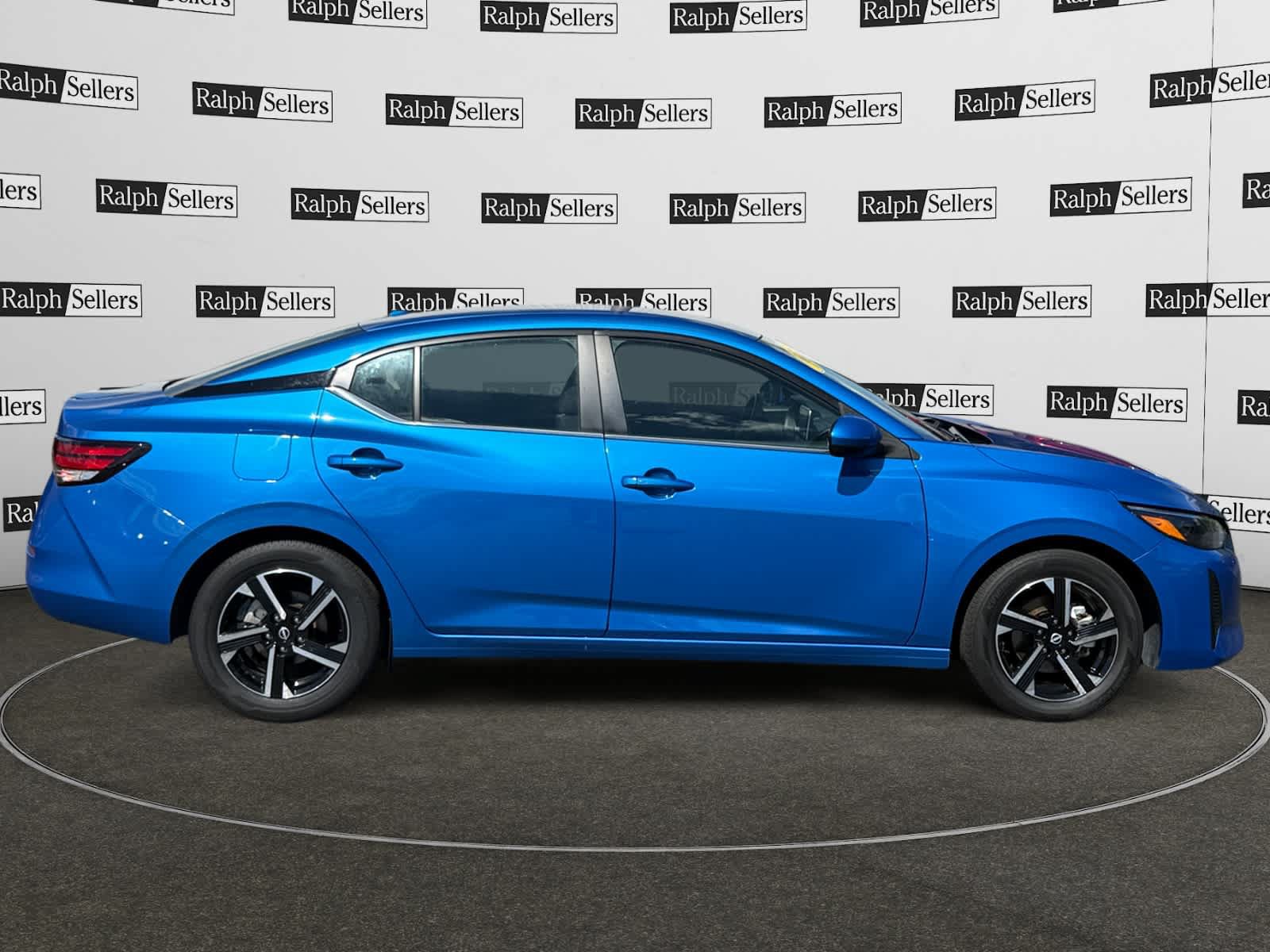 Used 2025 Nissan Sentra SV FWD image 7