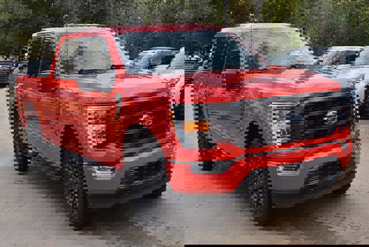 Certified 2022 Ford F150 XLT w/ Equipment Group 302A High image 4