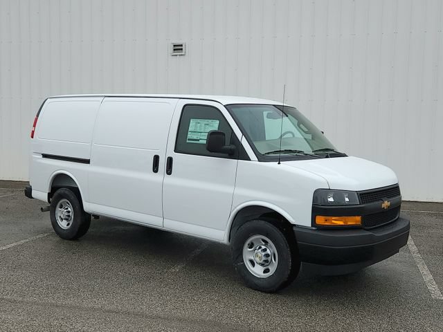 New 2026 Chevrolet Express 3500 RWD image 17