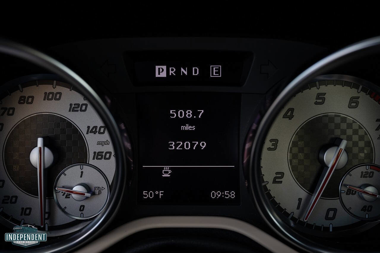 Used 2013 Mercedes-Benz SLK 250 image 22