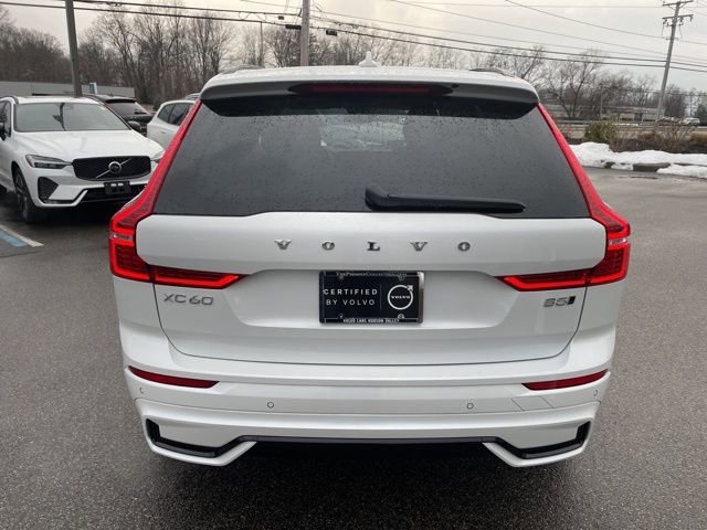 Certified 2025 Volvo XC60 B5 Plus image 3