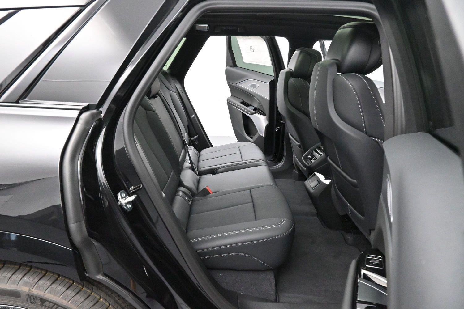 New 2027 Cadillac Lyriq Signature Sport AWD/4WD image 33