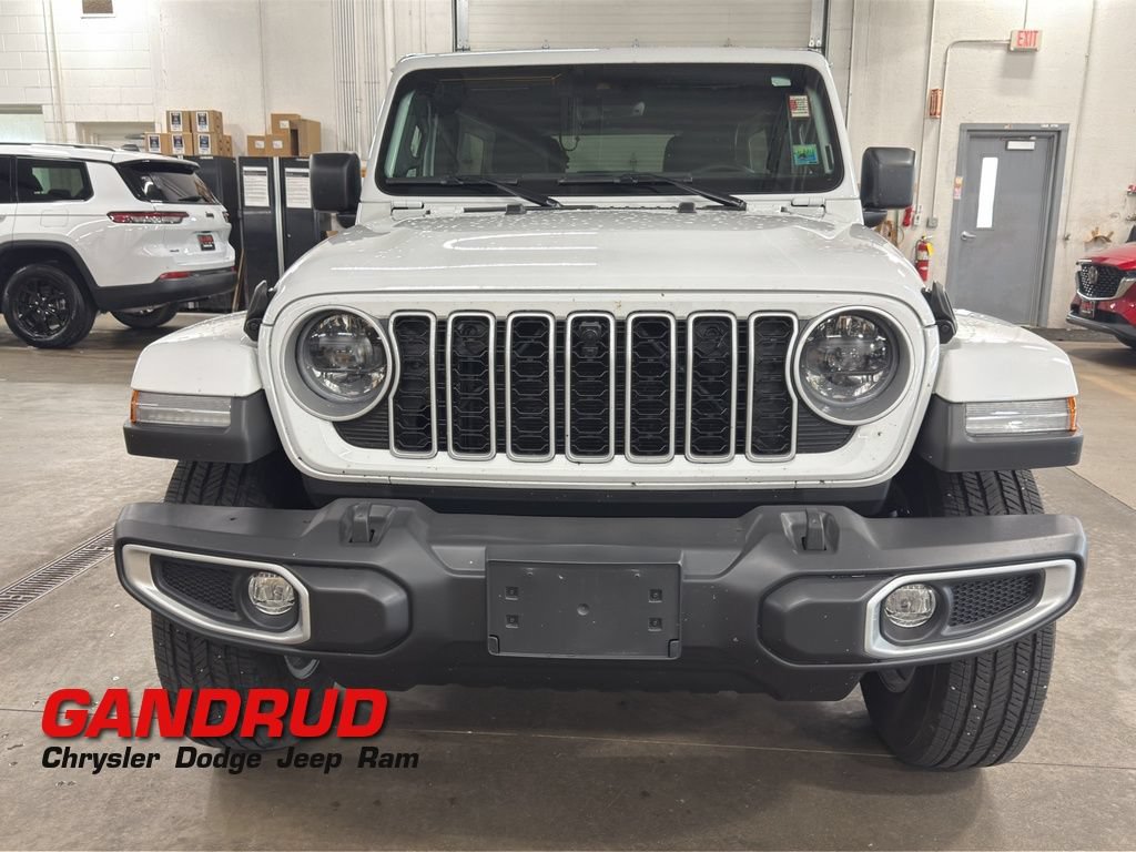 Used 2024 Jeep Wrangler Unlimited Sahara w/ Technology Group AWD/4WD image 1