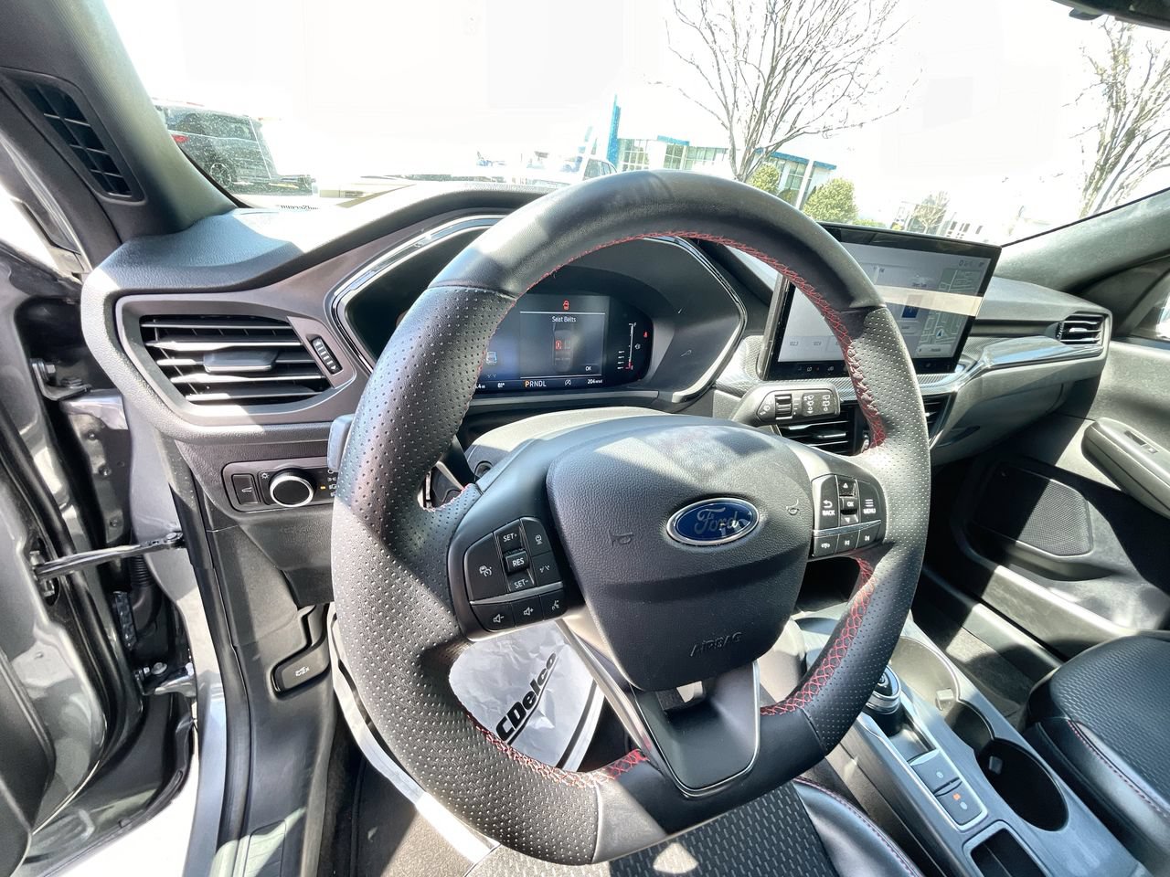 Used 2024 Ford Escape ST-Line w/ Tech Pack #1 FWD image 10