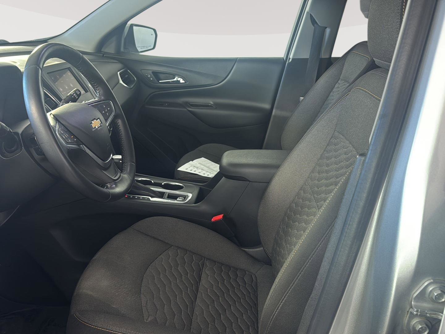 Used 2020 Chevrolet Equinox LT FWD image 9