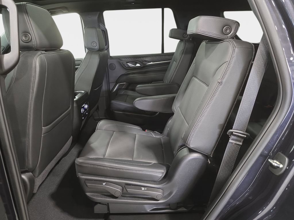 Used 2024 GMC Yukon Denali RWD image 29