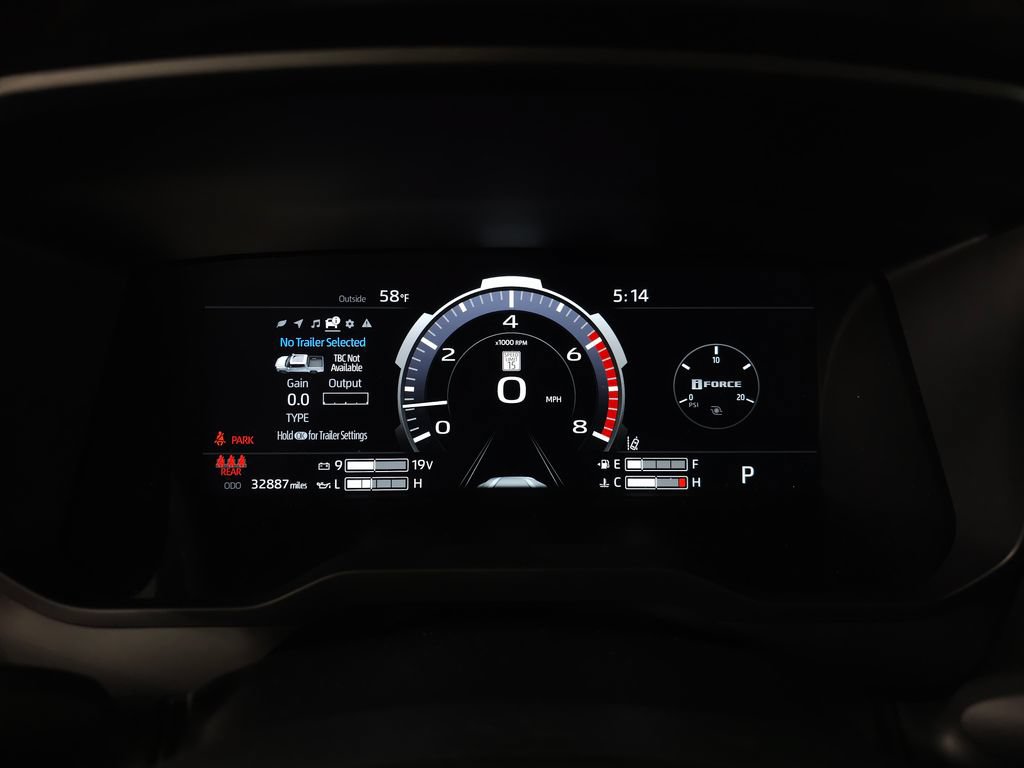 Used 2024 Toyota Tundra Limited AWD/4WD image 20