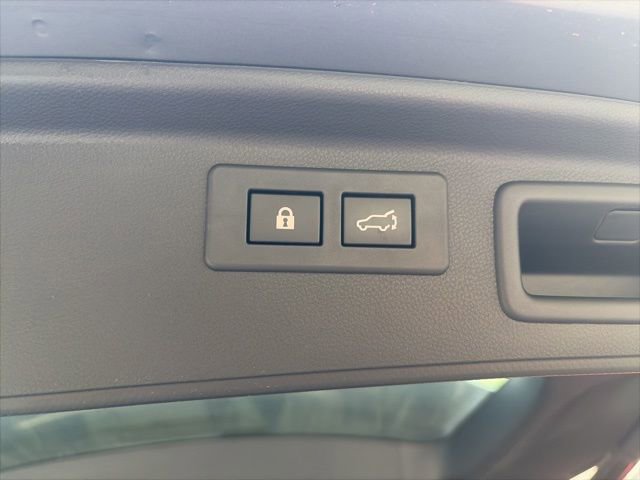 Used 2023 Subaru Forester Premium image 14