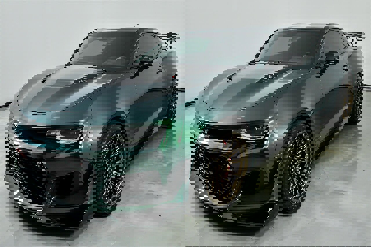 Used 2018 Chevrolet Camaro ZL1 image 6