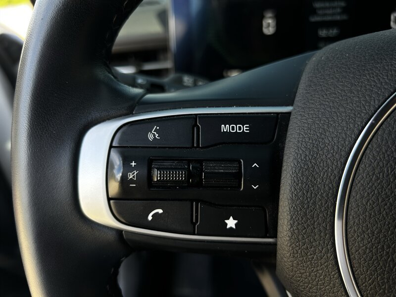 Used 2025 Kia K5 GT-Line w/ GT-Line Premium Package FWD image 18