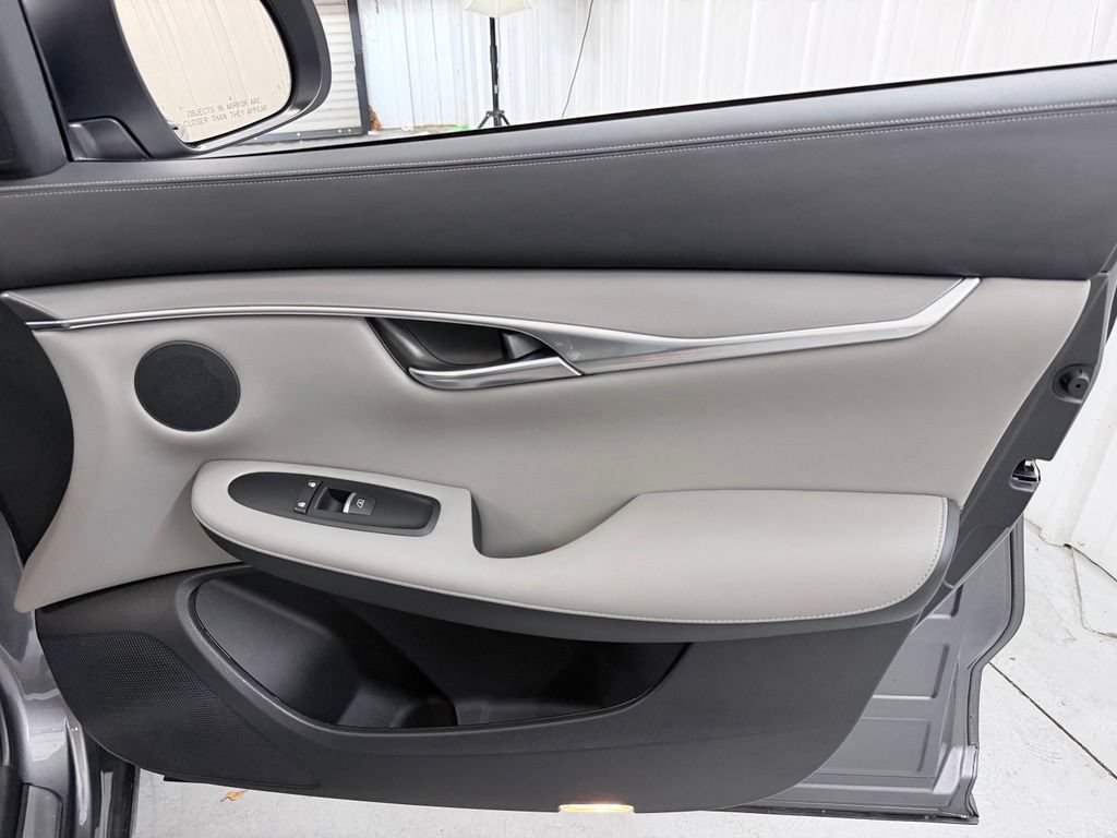 Certified 2023 INFINITI QX50 Luxe FWD image 42