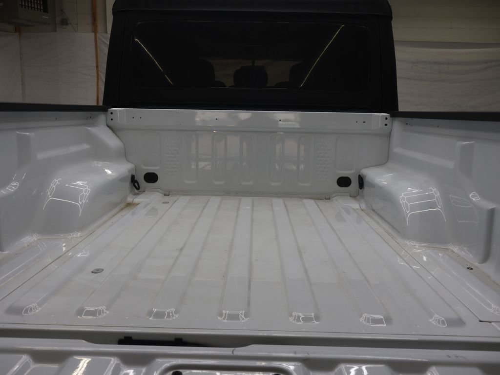 Used 2022 Jeep Gladiator Sport AWD/4WD image 14