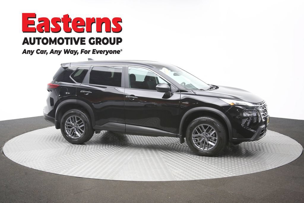 Used 2024 Nissan Rogue S AWD/4WD image 47