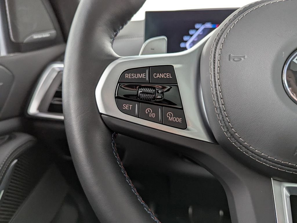 Used 2026 BMW X5 M60i image 40