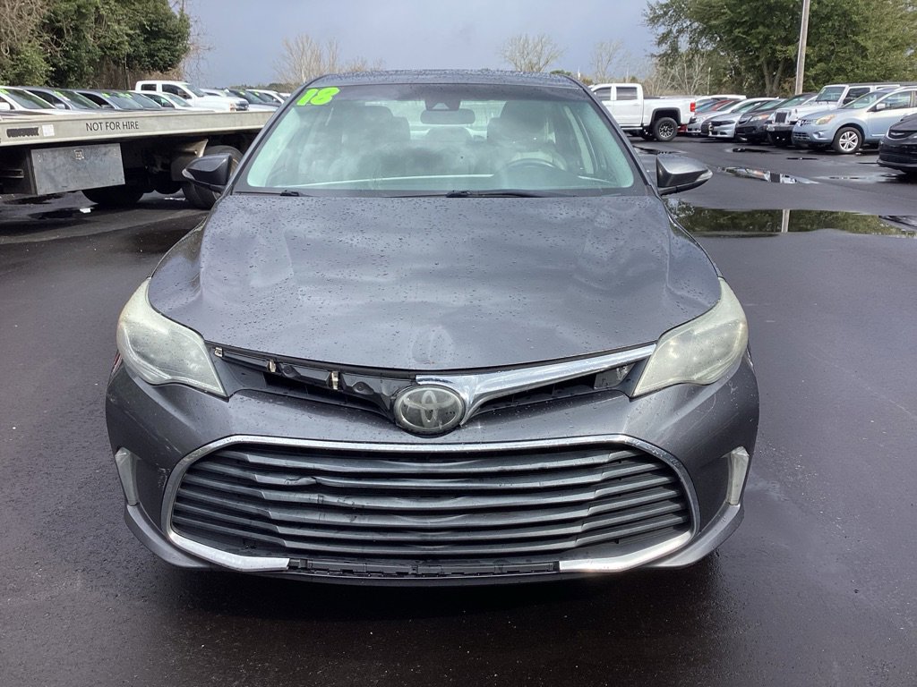 Used 2018 Toyota Avalon XLE image 2