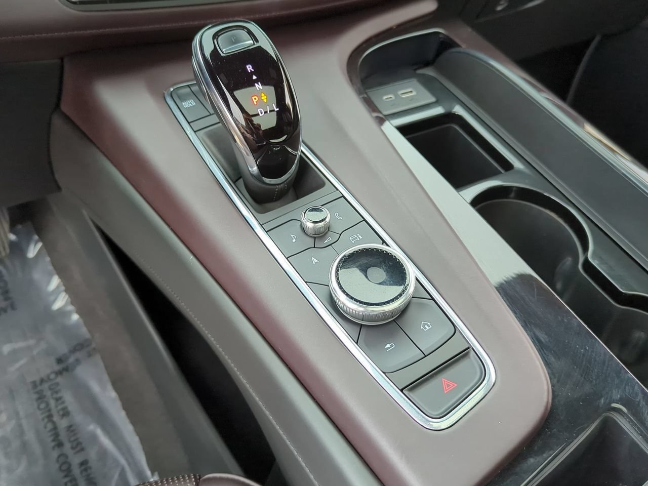 Certified 2023 Cadillac Escalade Premium Luxury Platinum AWD/4WD image 14