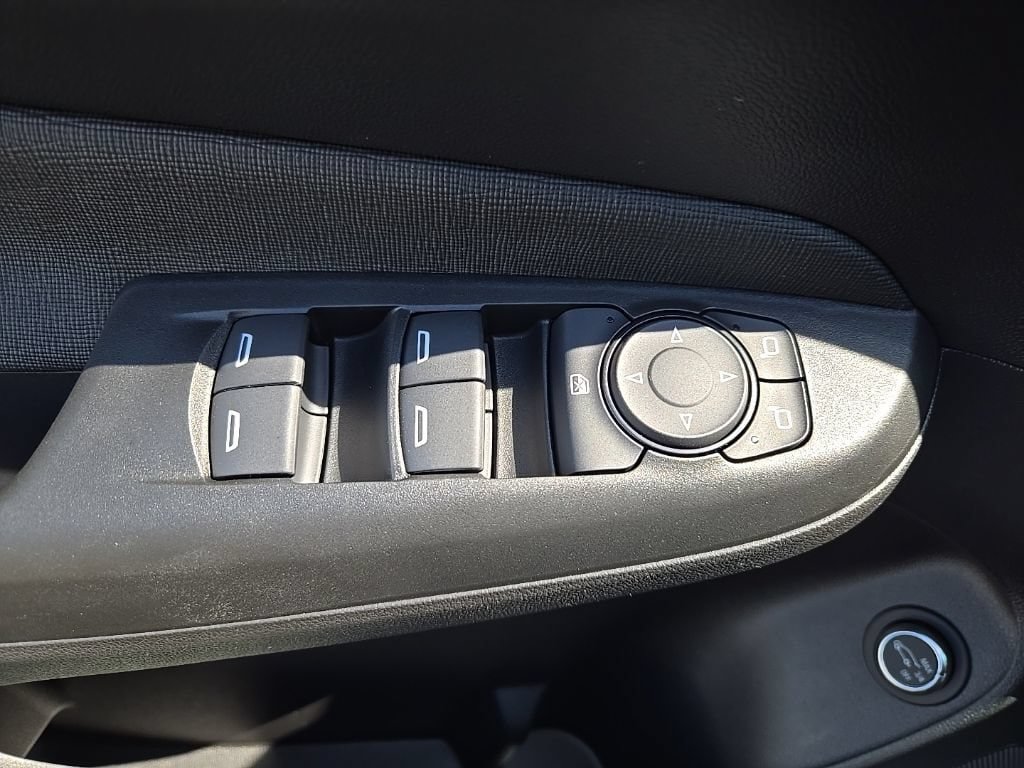 New 2026 Buick Envista Avenir FWD image 17