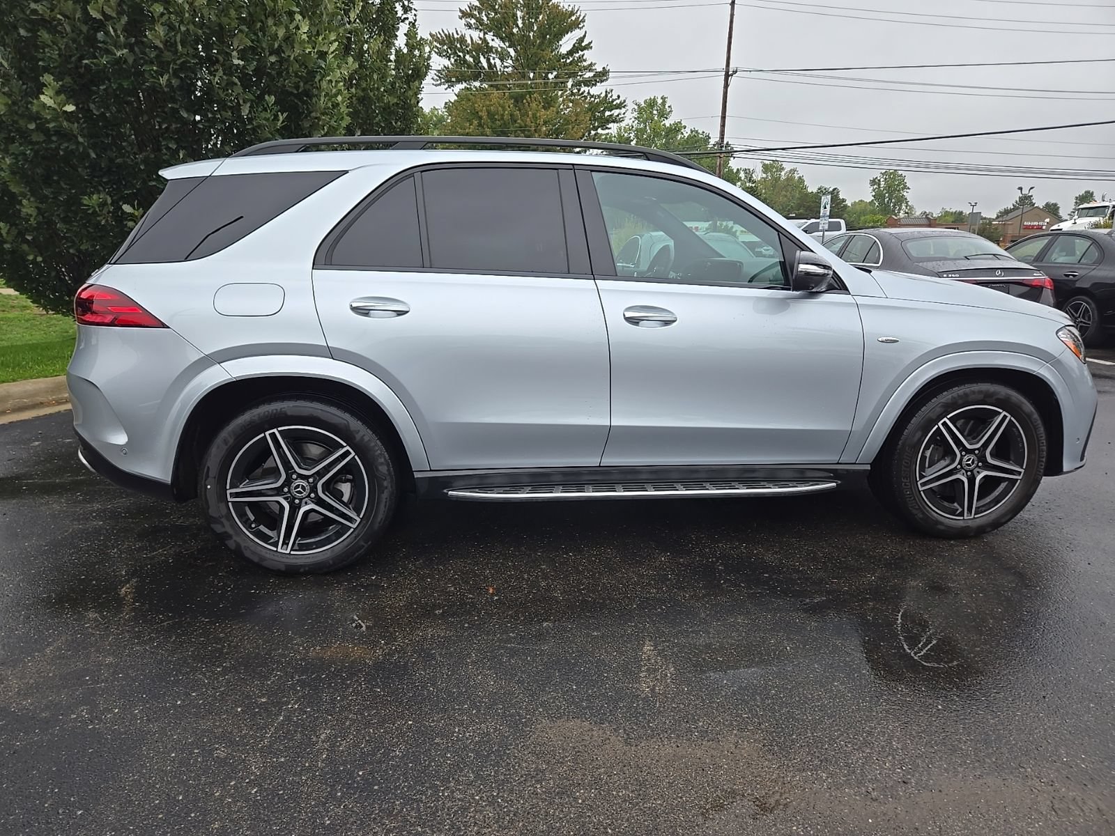 Used 2025 Mercedes-Benz GLE 450e 4MATIC image 6