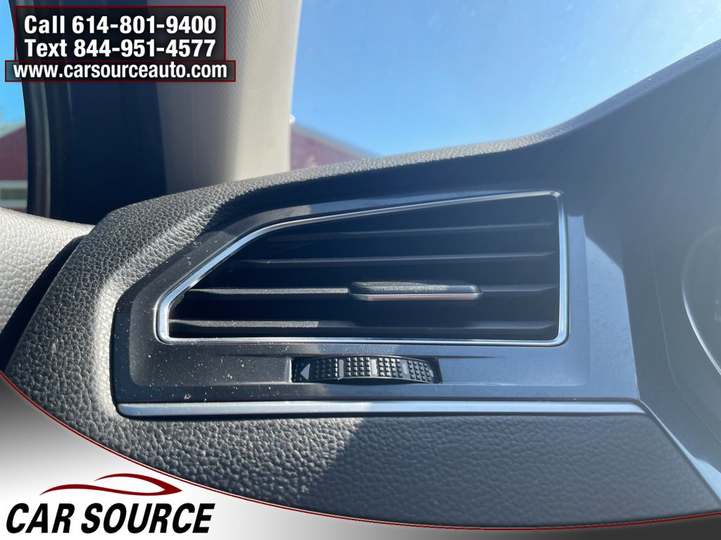 Used 2020 Volkswagen Tiguan S image 17