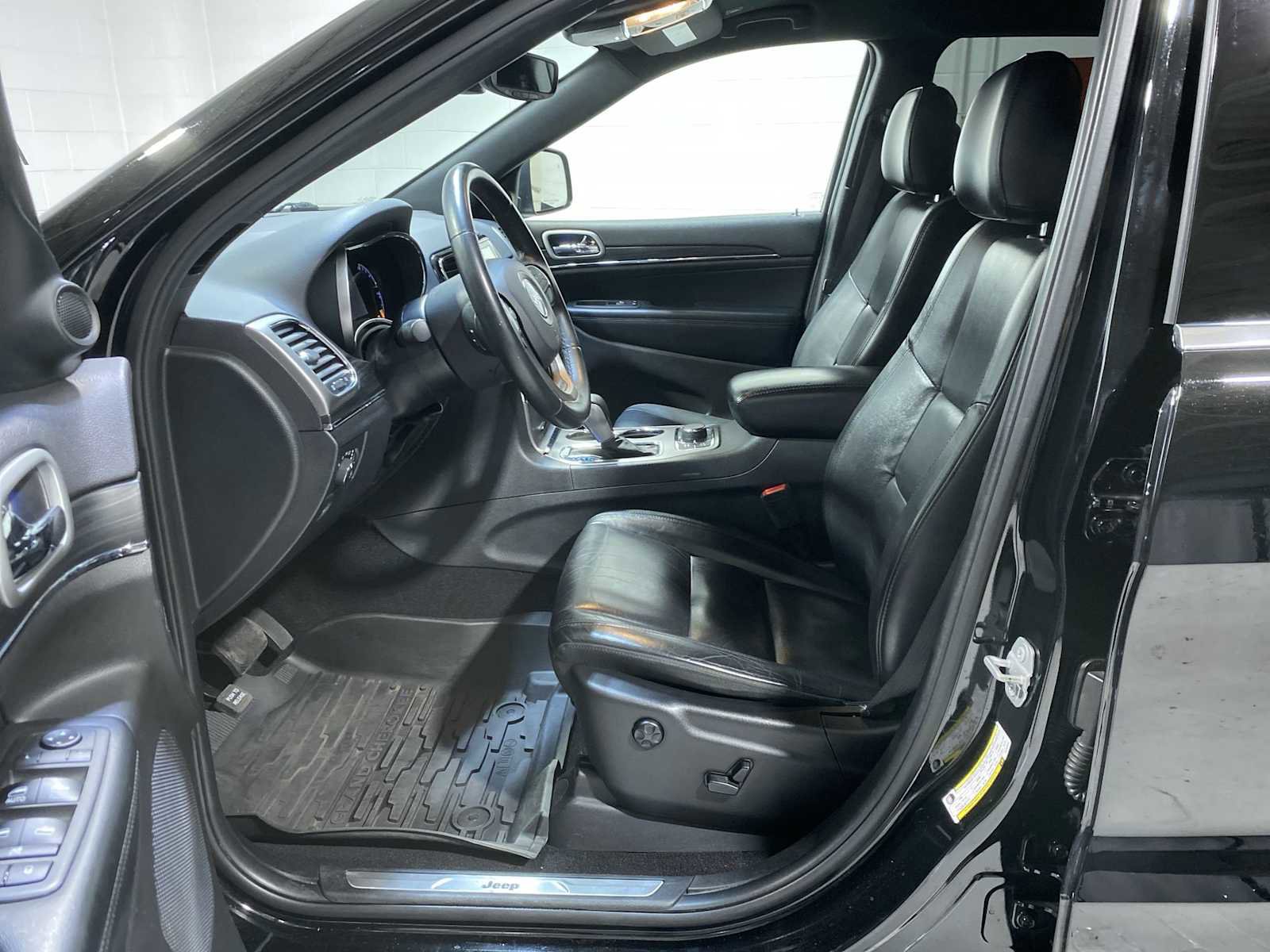 Used 2019 Jeep Grand Cherokee Limited AWD/4WD video 2