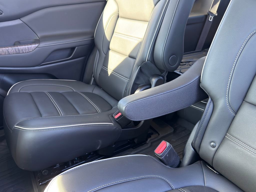 Used 2023 GMC Acadia Denali w/ Denali Ultimate Package image 31