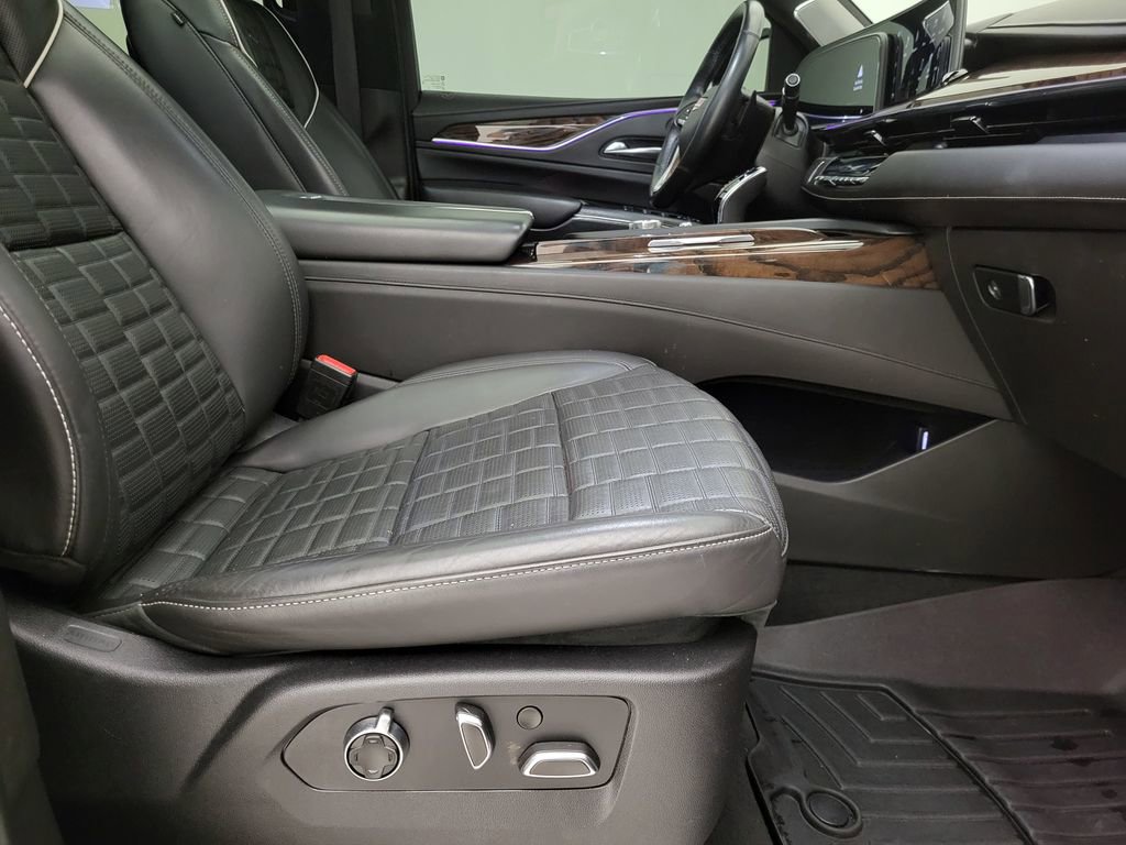 Used 2021 Cadillac Escalade Premium Luxury Platinum image 25