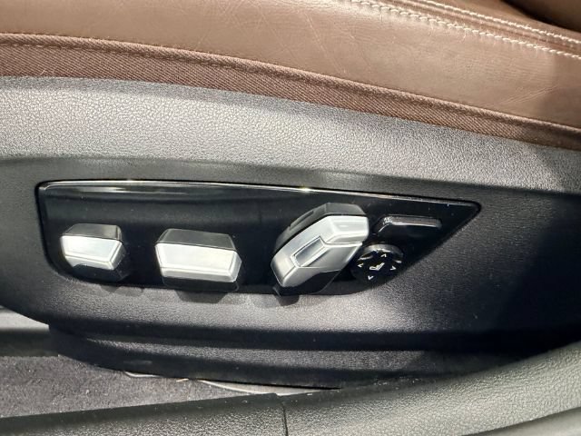 Used 2017 BMW 530i xDrive w/ Driving Assistance Package AWD/4WD image 35