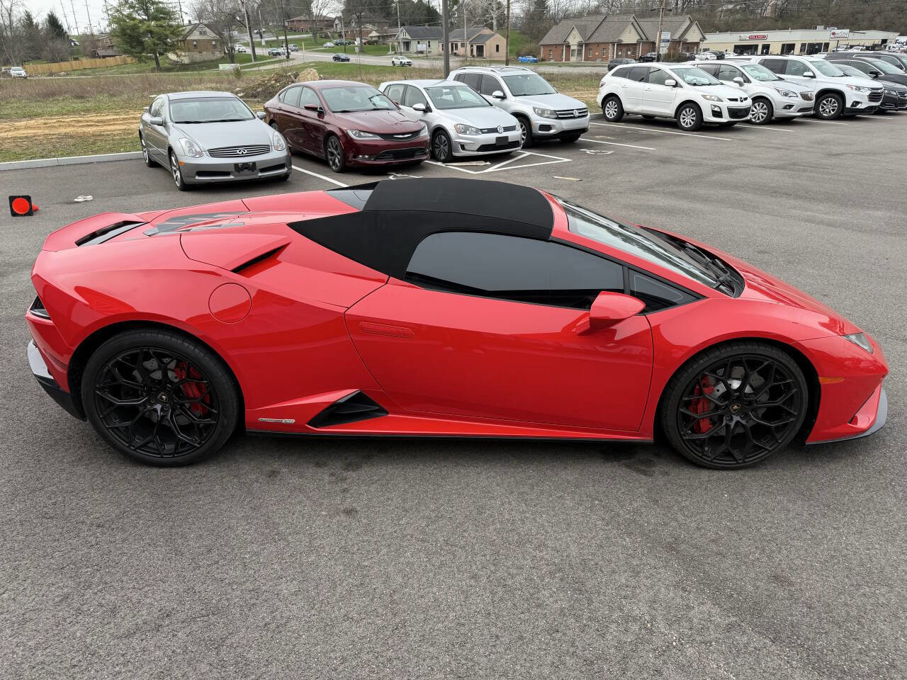 Used 2020 Lamborghini Huracan EVO image 7