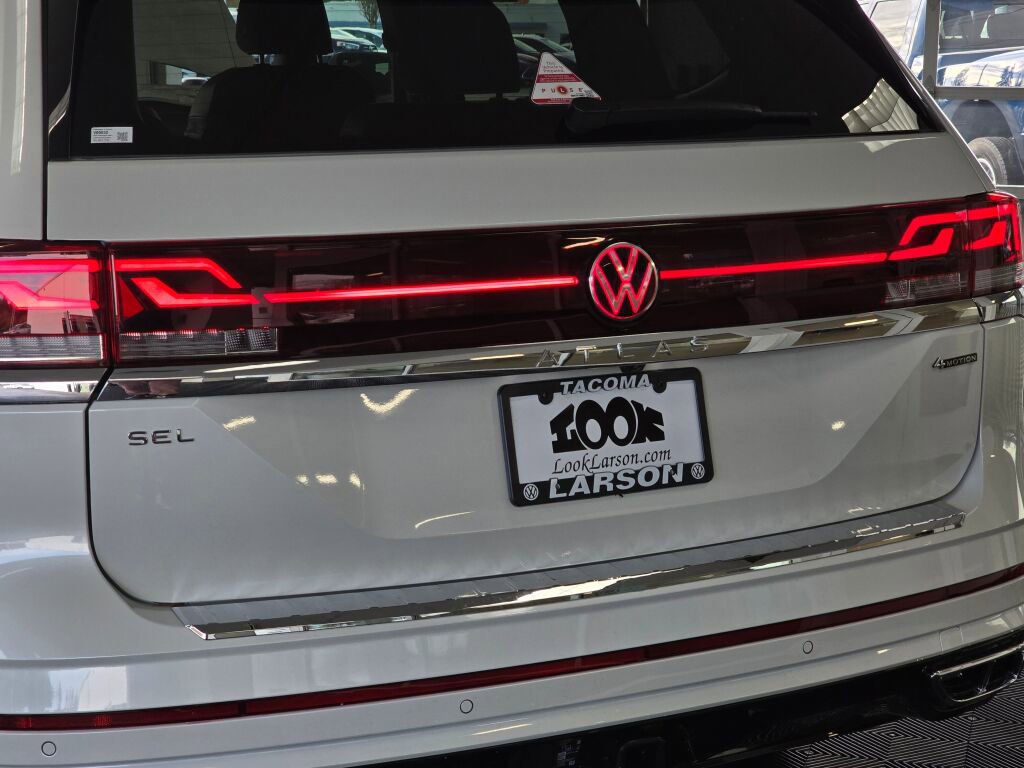 New 2026 Volkswagen Atlas SEL Premium R-Line image 13