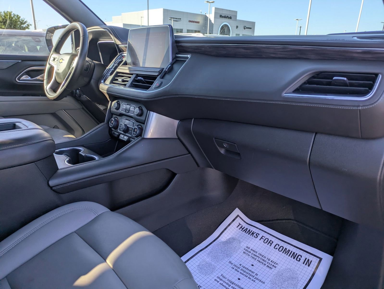 Used 2023 Chevrolet Suburban LT image 28