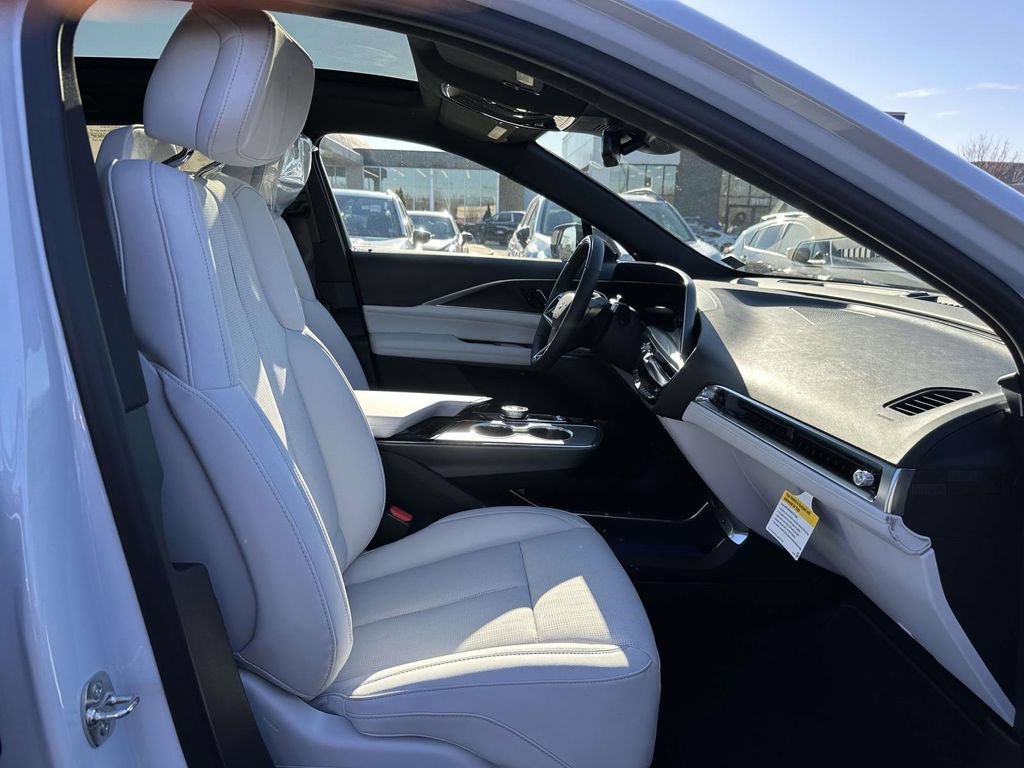 New 2026 Cadillac Lyriq Luxury RWD image 10