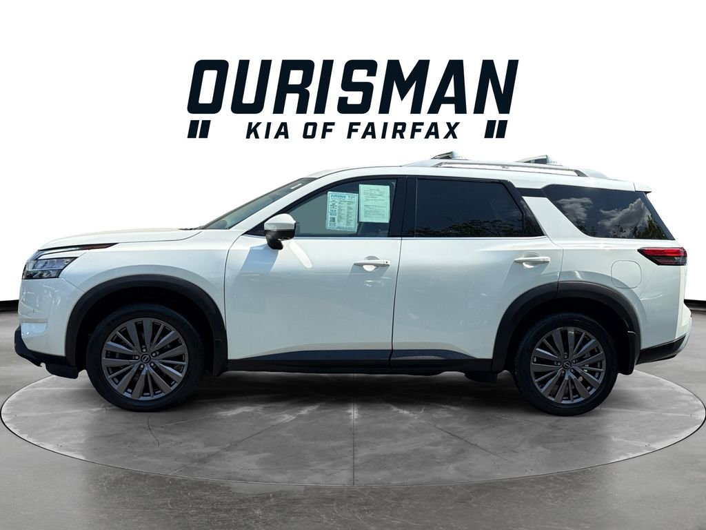 Used 2023 Nissan Pathfinder SL w/ SL Premium Package AWD/4WD image 3