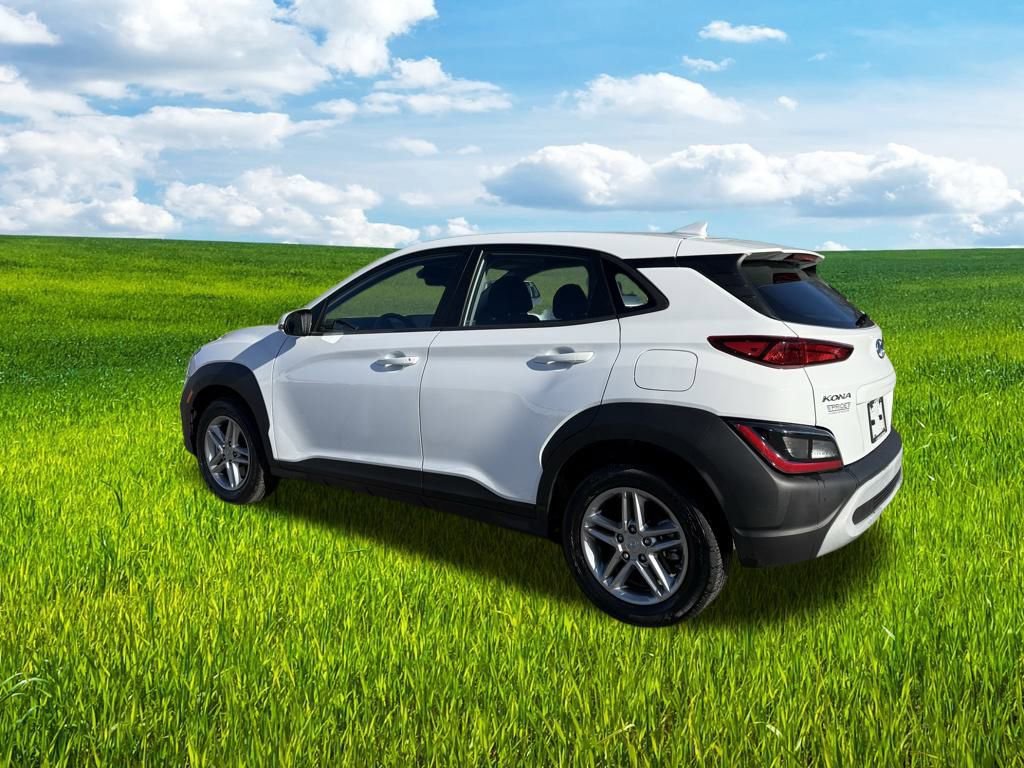 Certified 2023 Hyundai Kona SE w/ Cargo Package image 4
